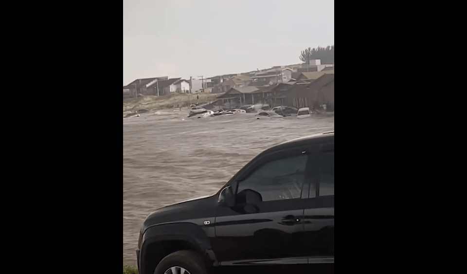 Tsunami Meteorol Gico Atinge Praia Em Laguna Sc E Assusta Banhistas