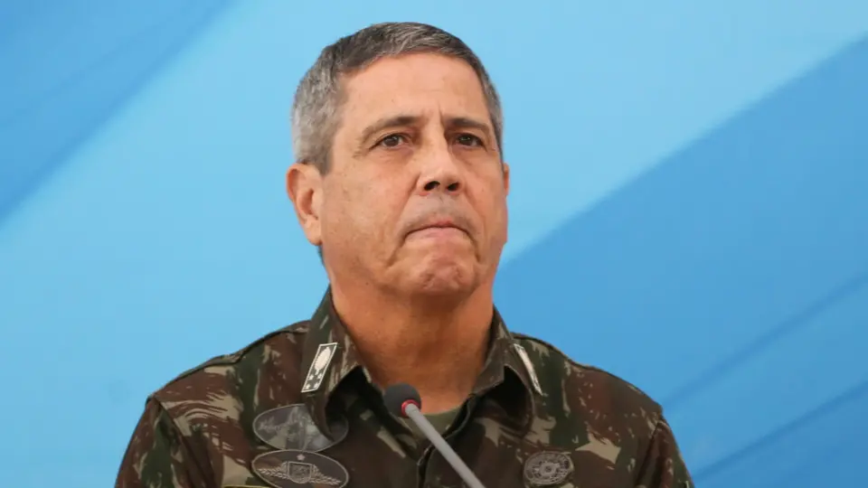 Braga Netto manteve contato com investigados por corrupção na intervenção, diz TV