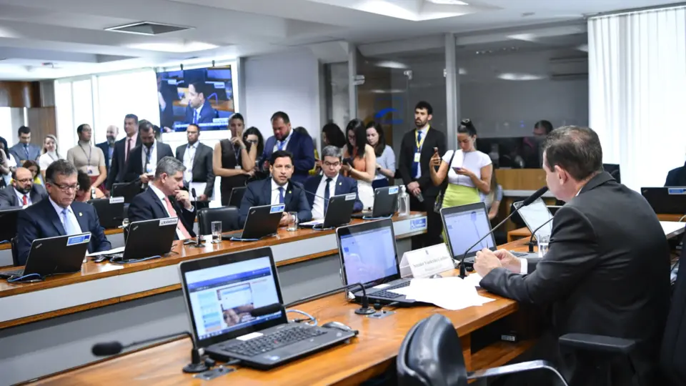 Comissão de Assuntos Econômicos do Senado aprova criação do Desenrola Brasil