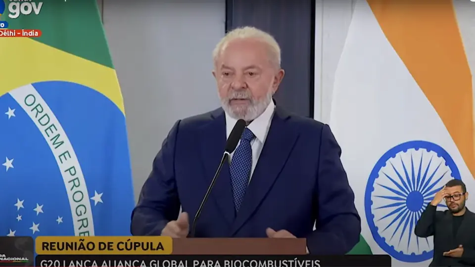 Após delação de Mauro Cid, Lula cita ‘perspectiva de golpe’ de Bolsonaro: ‘Envolvido até os dentes’