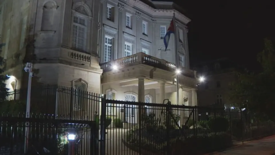 Inteligência dos EUA investiga atentado com coquetel molotov a embaixada de Cuba