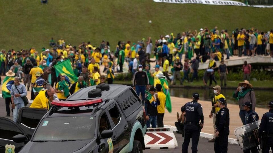 Ato em defesa da democracia acontece hoje em Brasília