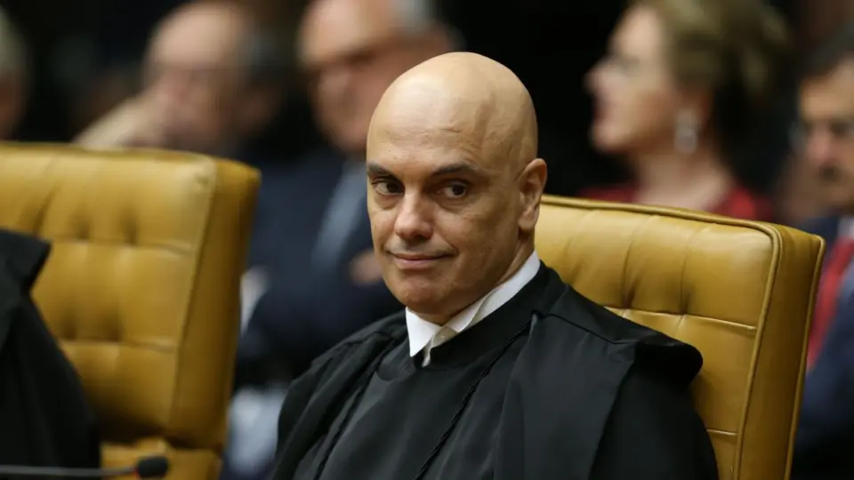 Moraes: advogados não podem ser intermediários de investigados por golpe