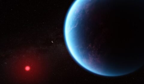 Telescópio James Webb vê sinais potenciais de vida alienígena, diz site científico