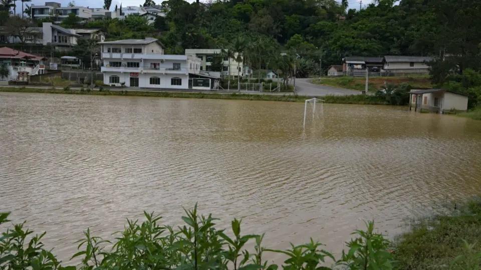 Santa Catarina: 54 cidades decretam situação de emergência devido às chuvas