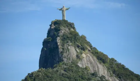 Cristo Redentor, um dos locais mais visitados do Rio, completa 92 anos