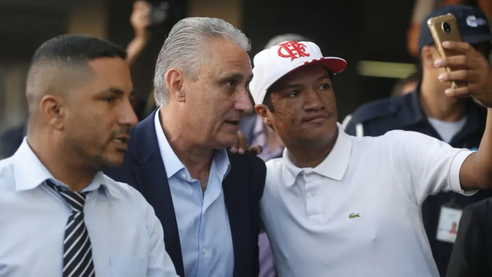Tite acerta com Flamengo e vai assumir comando do clube carioca até 2024