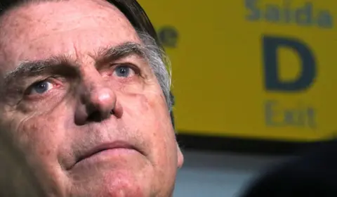 Defesa de Bolsonaro recorre para anular decisão que tornou ex-presidente inelegível