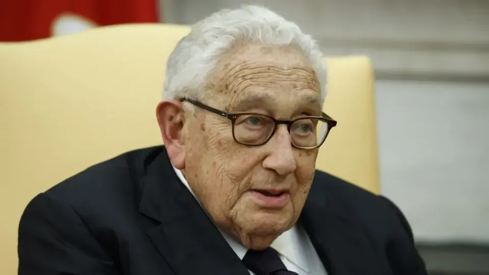 Morre Henry Kissinger, ex-secretário de Estado dos EUA, aos 100 anos