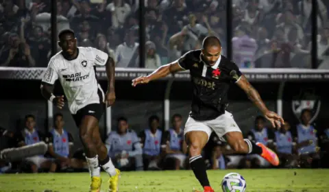 Brasileirão 2023: Vasco vence o líder Botafogo e sai do Z-4