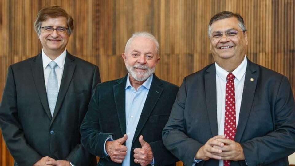 Lula indica Flávio Dino para o Supremo, e Paulo Gonet à PGR