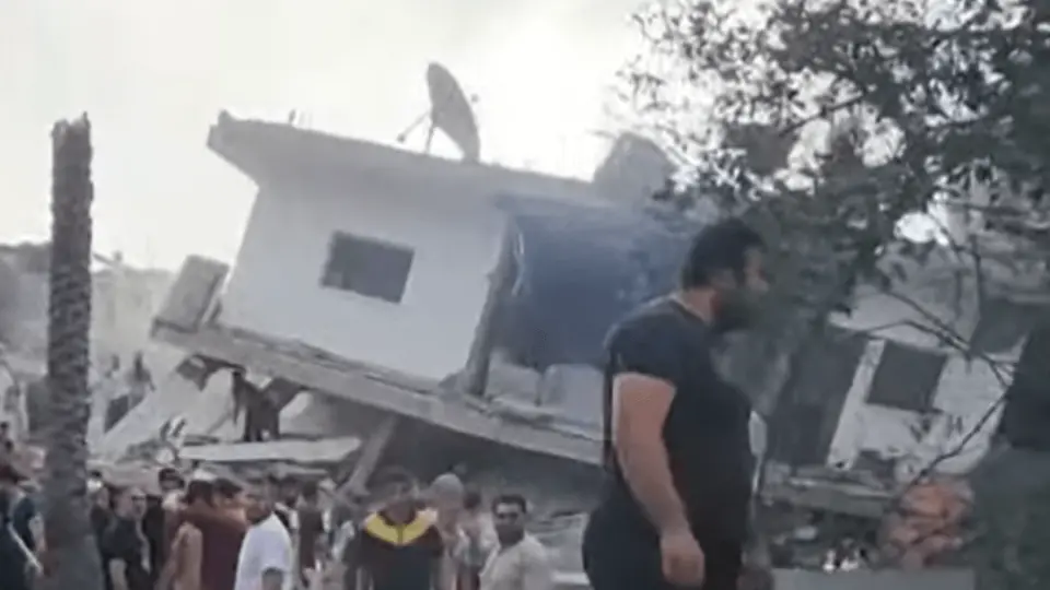 Governo do Hamas denuncia 15 mortos em escola da ONU em Gaza após bombardeio israelense