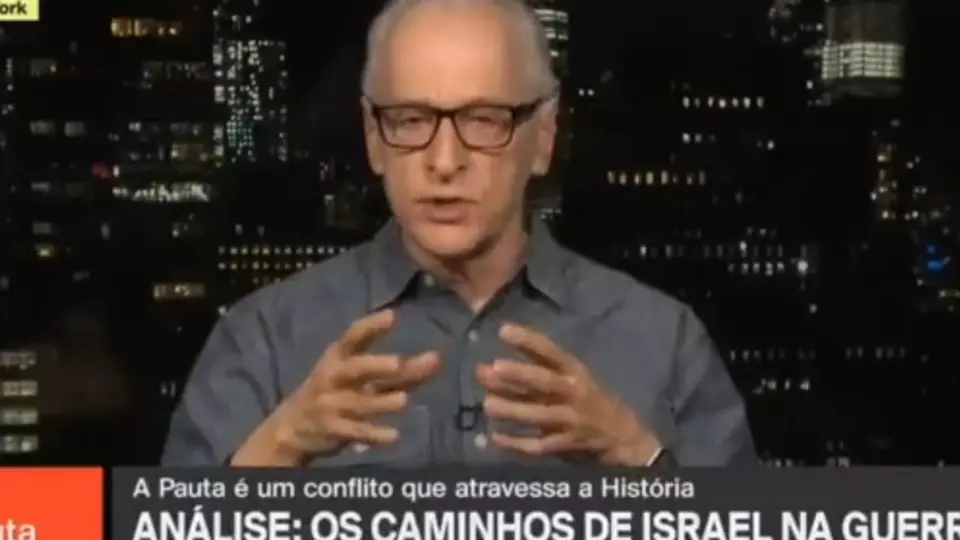 Jornalista da Globonews se desculpa por fala de apoio a ataque de Israel a ambulâncias