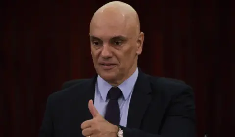 Moraes manda soltar quatro réus dos ataques golpistas de 8 de janeiro