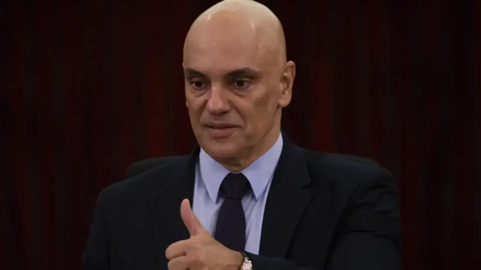 Moraes manda soltar quatro réus dos ataques golpistas de 8 de janeiro