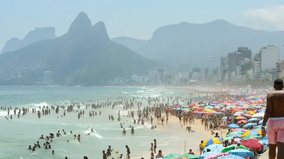 Rio de Janeiro e Santos terão 5% de seus territórios cobertos pelo mar até 2050