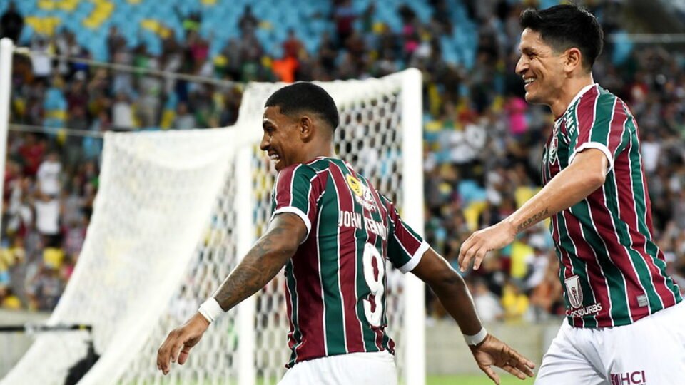 Fluminense vence Coritiba por 2 a 1 e decreta rebaixamento do Coxa