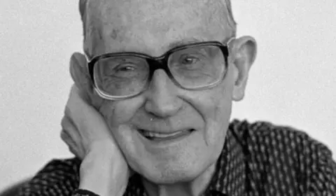 Uma crônica do mestre Carlos Drummond de Andrade