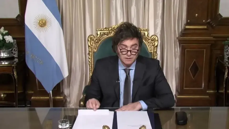 Justiça do Trabalho na Argentina suspende parte de megadecreto de Milei
