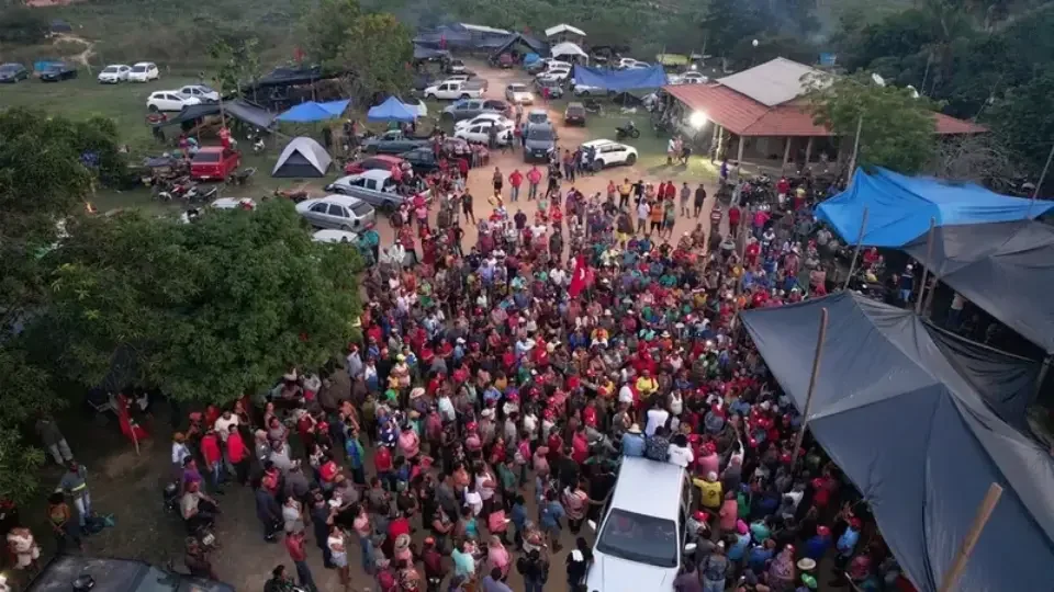 Incêndio em acampamento do MST em Parauapebas, Pará, deixa mortos e feridos