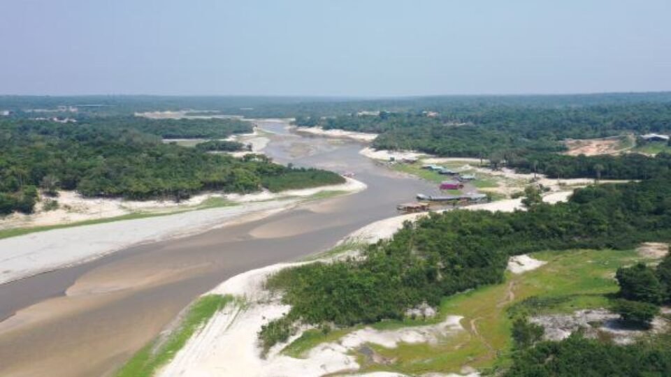 Rios da Região Amazônica mantêm recuperação, mas níveis seguem baixos