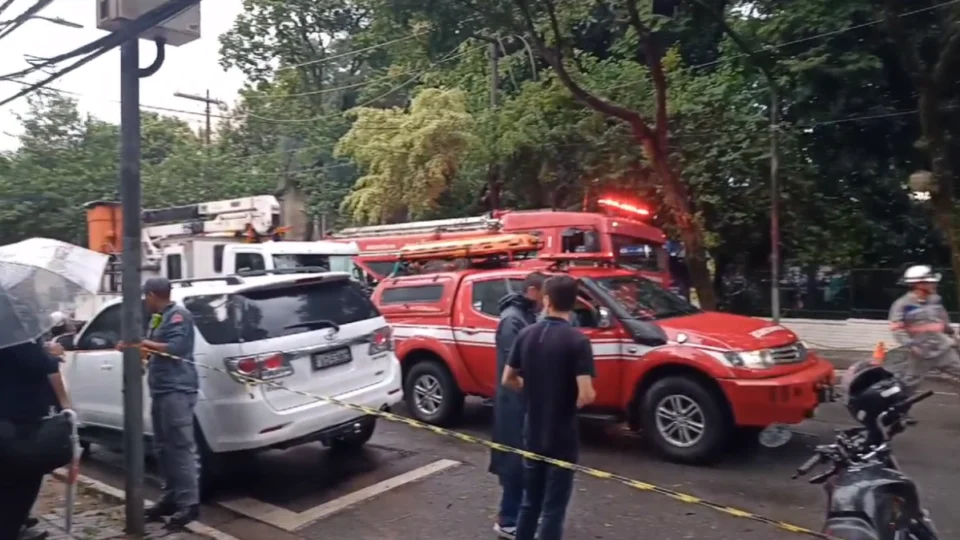 Homem morre eletrocutado após novo temporal atingir cidade de São Paulo