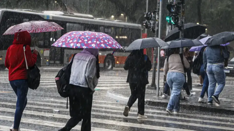Ciclone provoca chuva forte no Rio e em São Paulo nos próximos dias