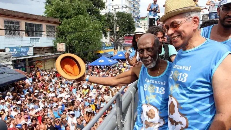 Timoneiros da Viola, um dos maiores blocos do RJ, dá adeus ao carnaval