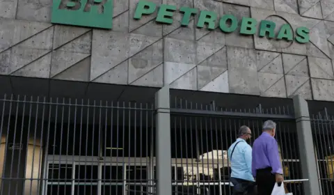 Petrobras e Transpetro abrem mais de 200 vagas de estágio; veja como se inscrever