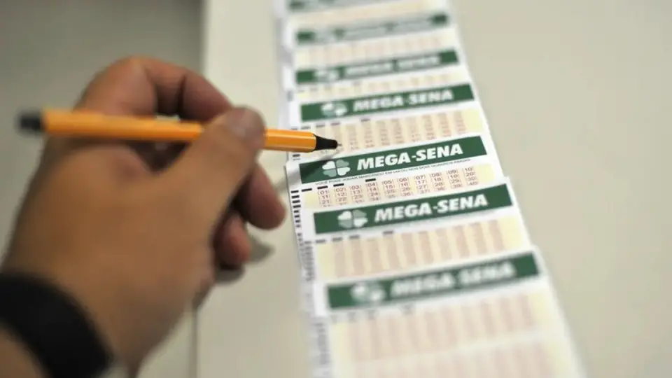 Mega-Sena acumulada pode pagar cerca de R$ 95 milhões neste sábado