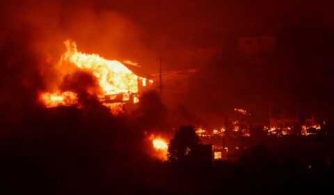 ‘Não é só incêndio, é homicídio’, afirma o presidente do Chile, Gabriel Boric