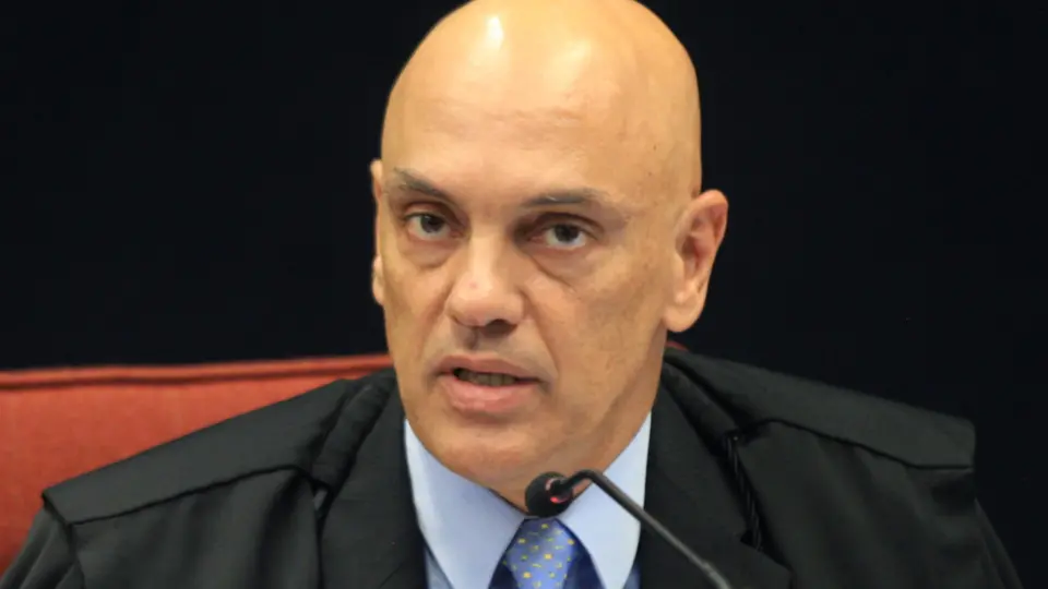 Moraes defende punição às empresas de tecnologia que induzirem voto