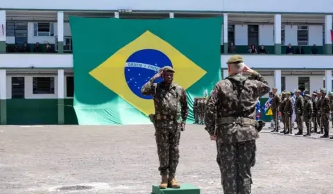 Terceiro negro no posto, general André Luiz Ribeiro assume comando de região militar