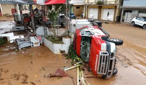 Chuvas matam 25 pessoas no Rio de Janeiro e Espírito Santo no fim de semana