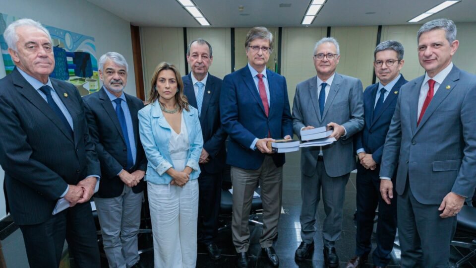 Gonet admite abrir investigação sobre crimes do governo Bolsonaro na pandemia