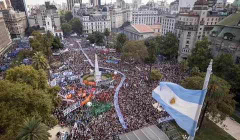 Recessão faz Argentina perder 177 mil empregos do setor privado em cinco meses