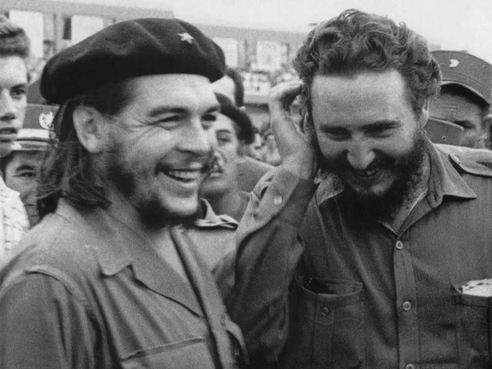 Fidel Castro e Che Guevara.