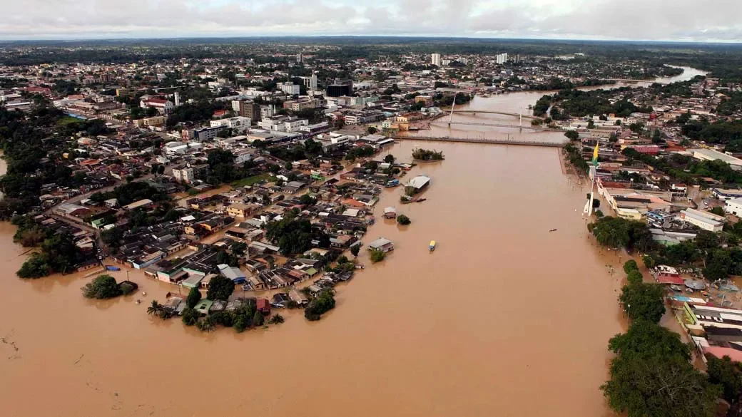 Enchentes no Rio Acre não são raridade - esta cheia é a quinta maior da história. Odair Leal/Reuters