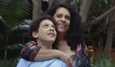 Filho de Gal Costa pede exumação do corpo da mãe e novo enterro no Rio