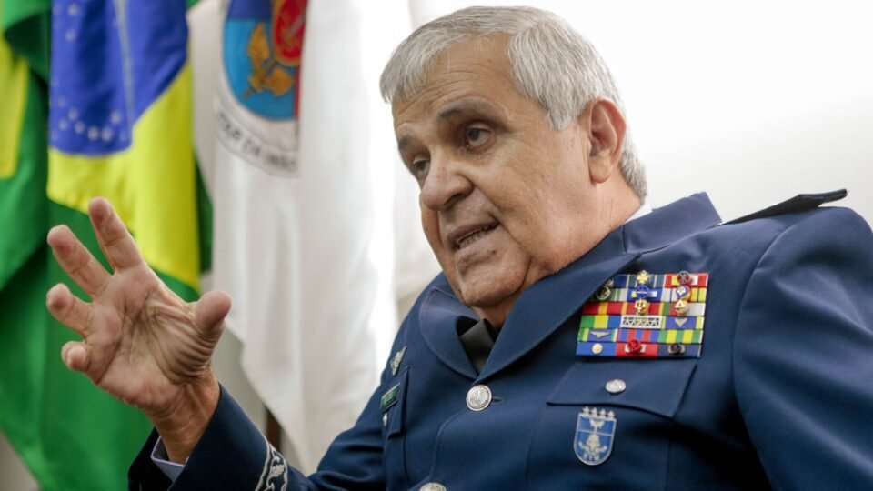 Ser de esquerda é querer um Brasil melhor, diz presidente do Superior Tribunal Militar