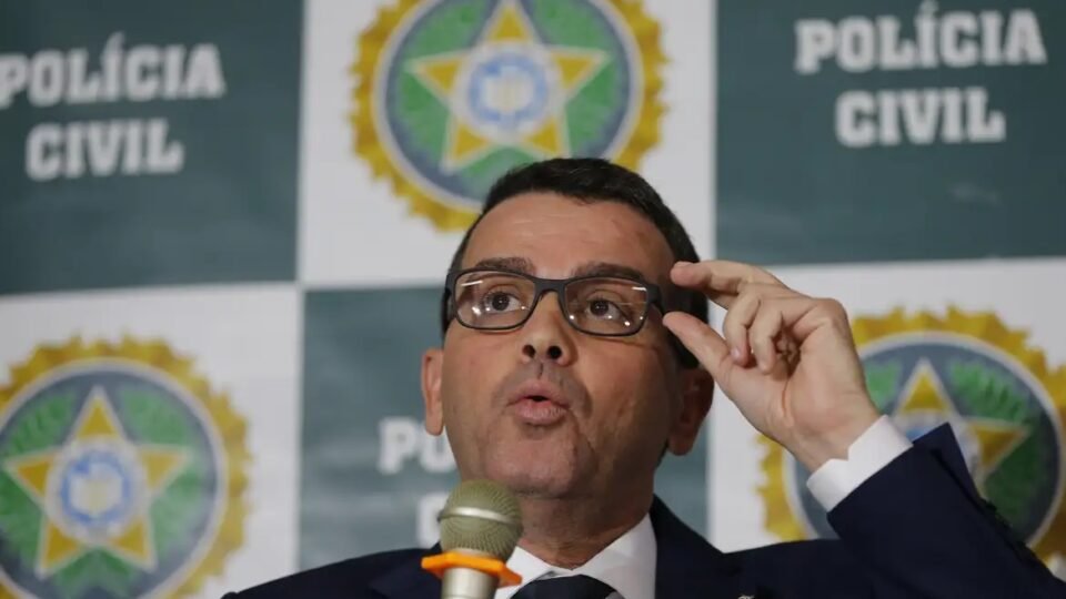 Ex-chefe de polícia recebeu R$ 320 mil em dinheiro vivo, diz PF