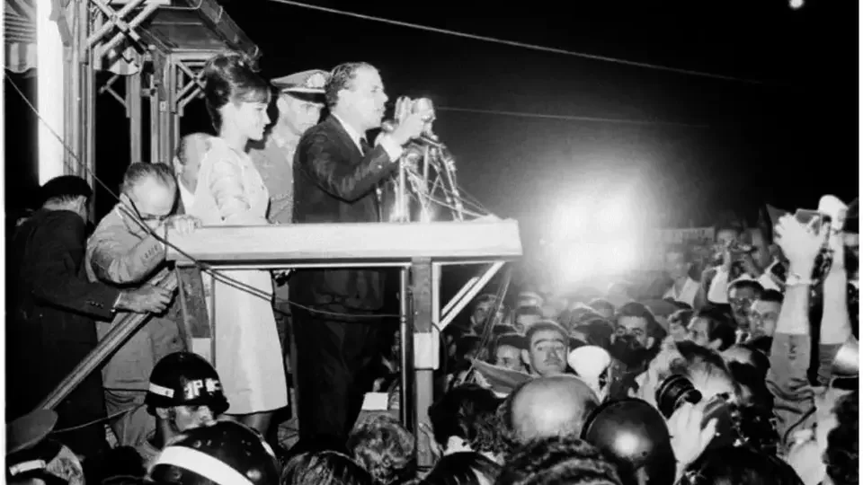 Há 60 anos, Jango fazia seu histórico comício na Central do Brasil