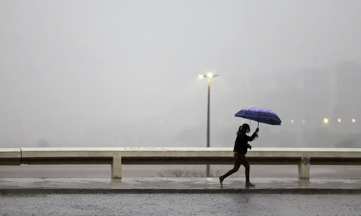 O Norte do país também pode ser atingido por fortes chuvas, porém em volume menor que no Sul (Foto: Agência Brasil)