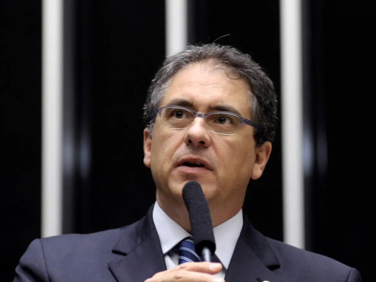 Carlos Zarattini, relator da matéria sobre a volta do DPVAT, fez várias alterações no texto, criticado por parlamentares da oposição na Câmara dos Deputados (Luiz Alves/Agência Câmara)