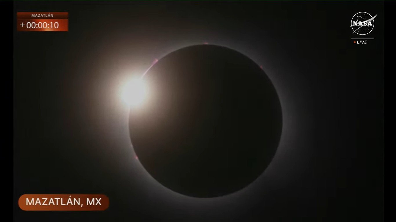 Eclipse total do sol, visto do México. Reprodução de vídeo