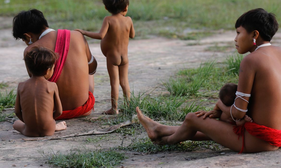 Crianças Yanomani (Fernando Frazão/Agência Brasil)