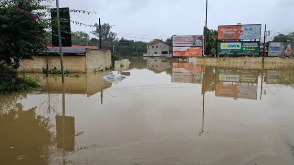 Santa Catarina: chuvas deixam mais de 900 desalojados e desabrigados