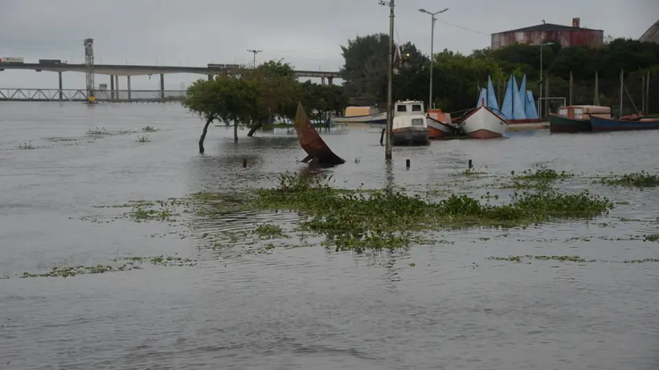 Pelotas: Canal São Gonçalo atinge 3,12 metros, maior marca da história