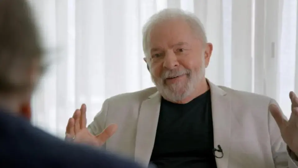 Filme ‘Lula’, de Oliver Stone, é aplaudido por 4 minutos após estreia em Cannes