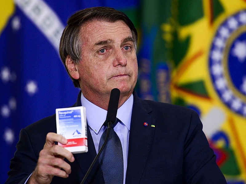 Apontado como funcionário fantasma, médico de Bolsonaro deve ser indiciado pela PF